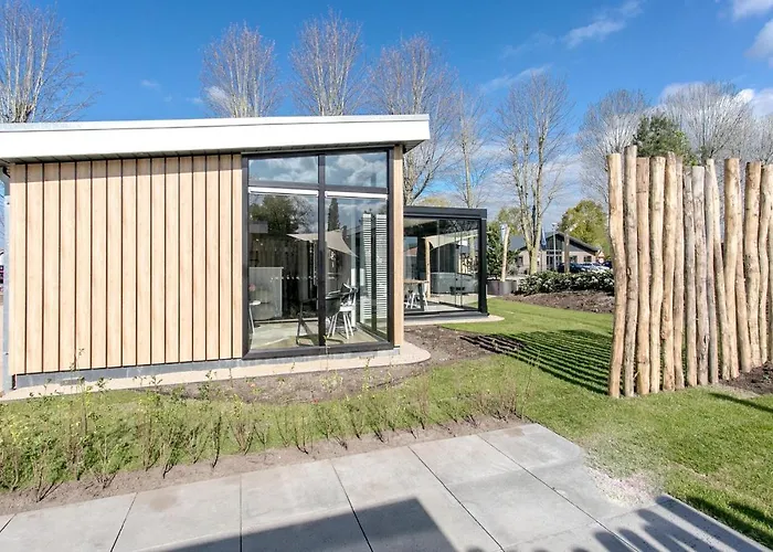 In With Wifi 別荘 *